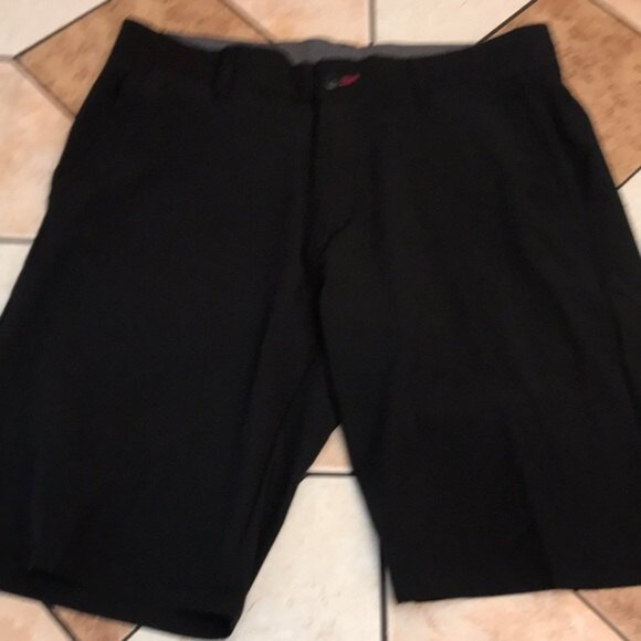 Split black lightweight shorts size 32 men - Picture 6 of 7